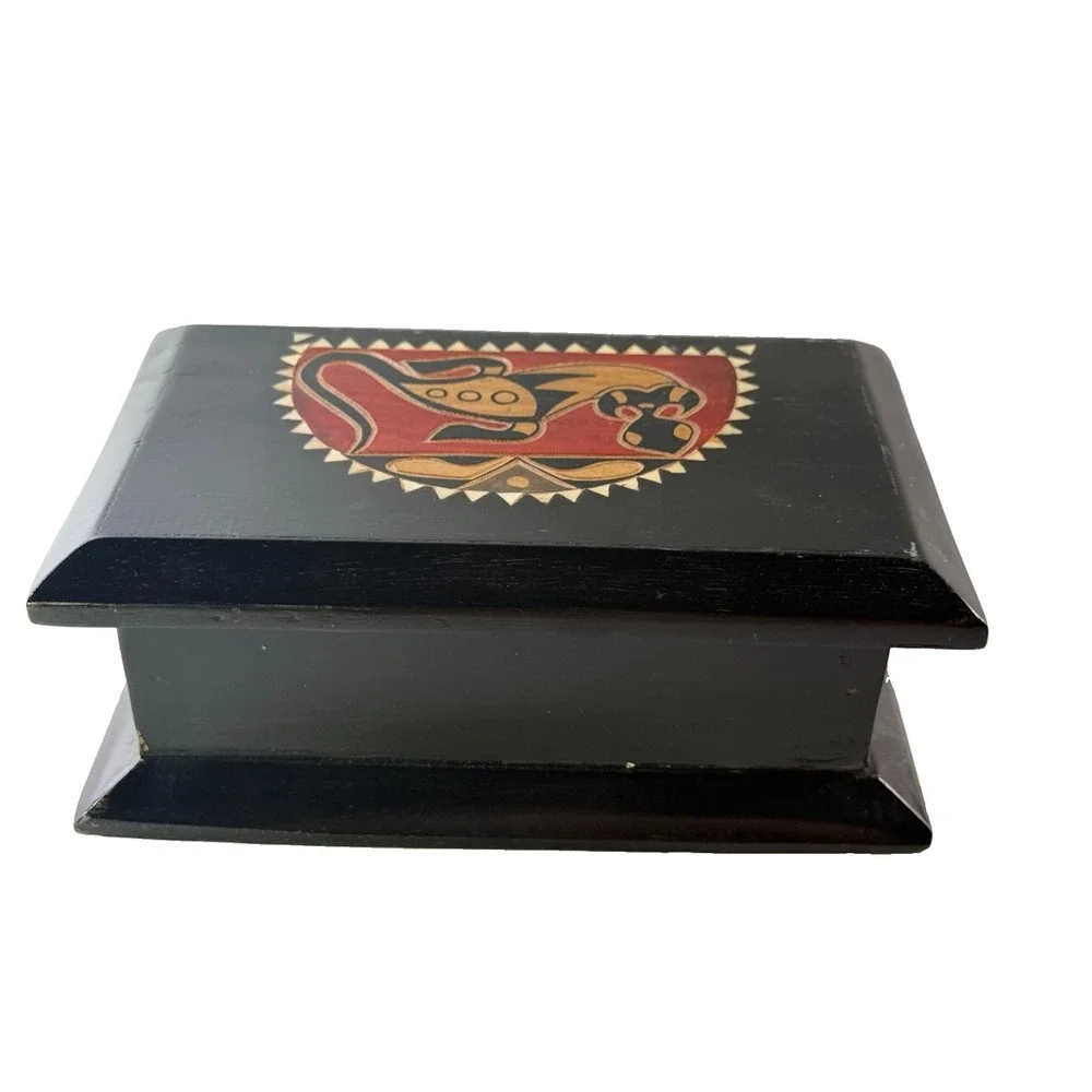 Vintage Straw Marquetry Wood Trinket Box Handcrafted Tribal Animal Inlay Keepsak